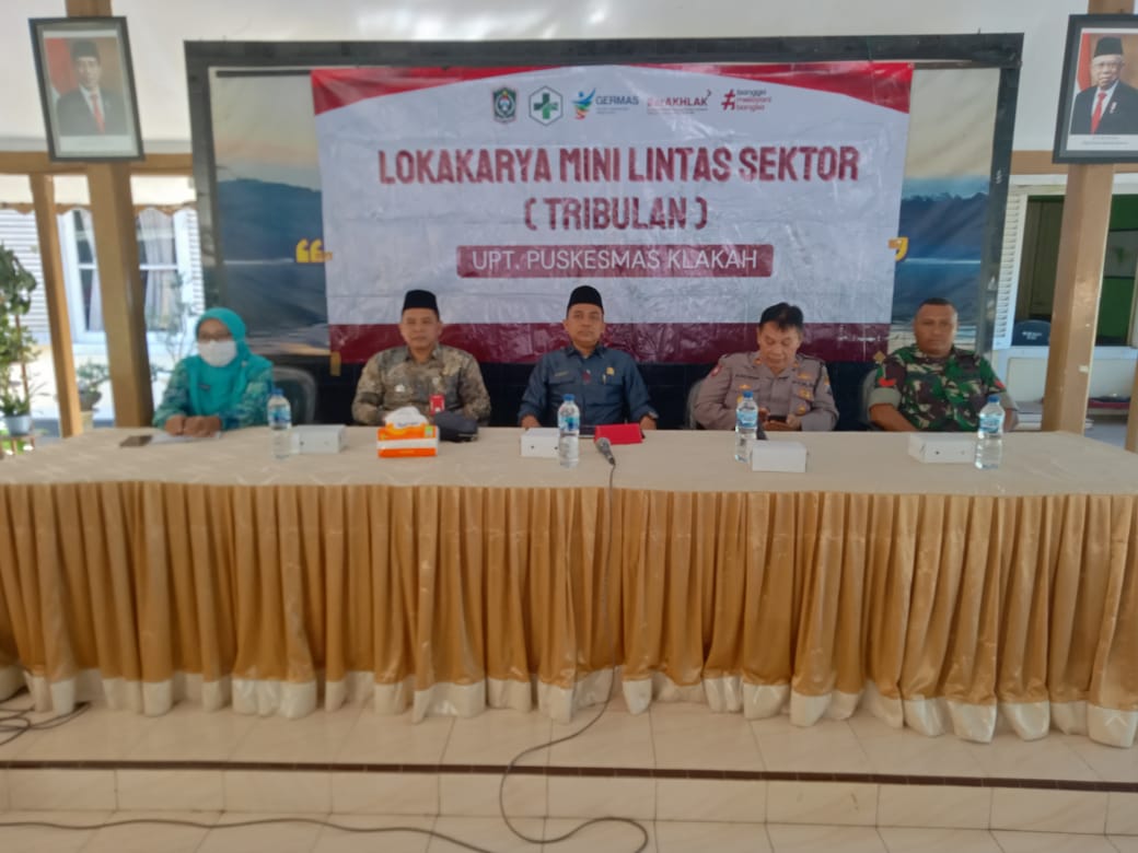 Camat Klakah beserta Forkpinka Kecamatan Klakah turut serta dalam kegiatan Lokakarya Mini Lintas Sek