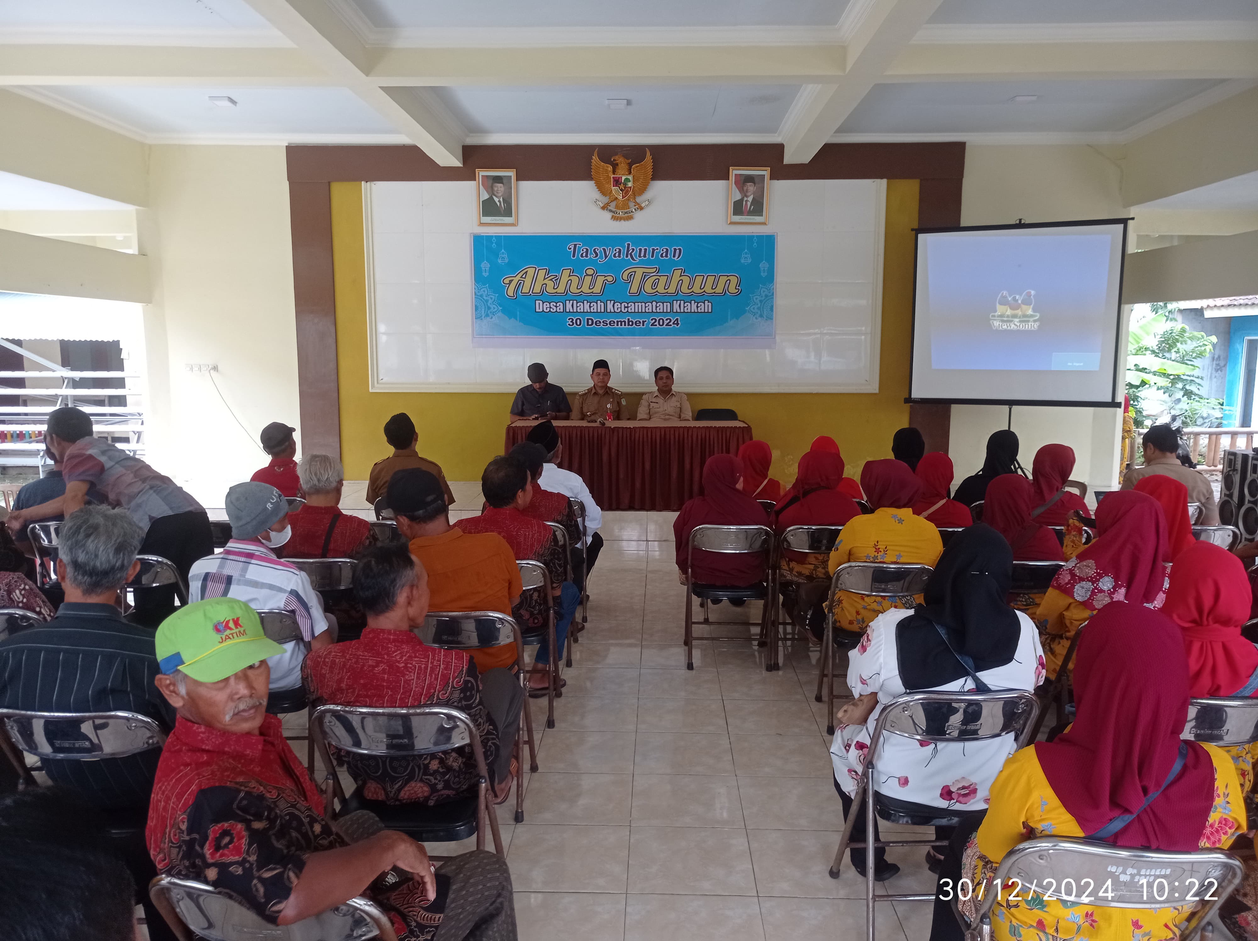 CAMAT KLAKAH MENGHADIRI UNDANGAN TASYAKURAN DI DESA KLAKAH